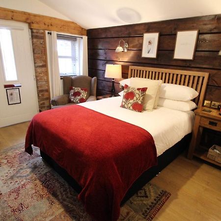 Boutique Garden Lodge @ The Larches Wolverhampton Luaran gambar